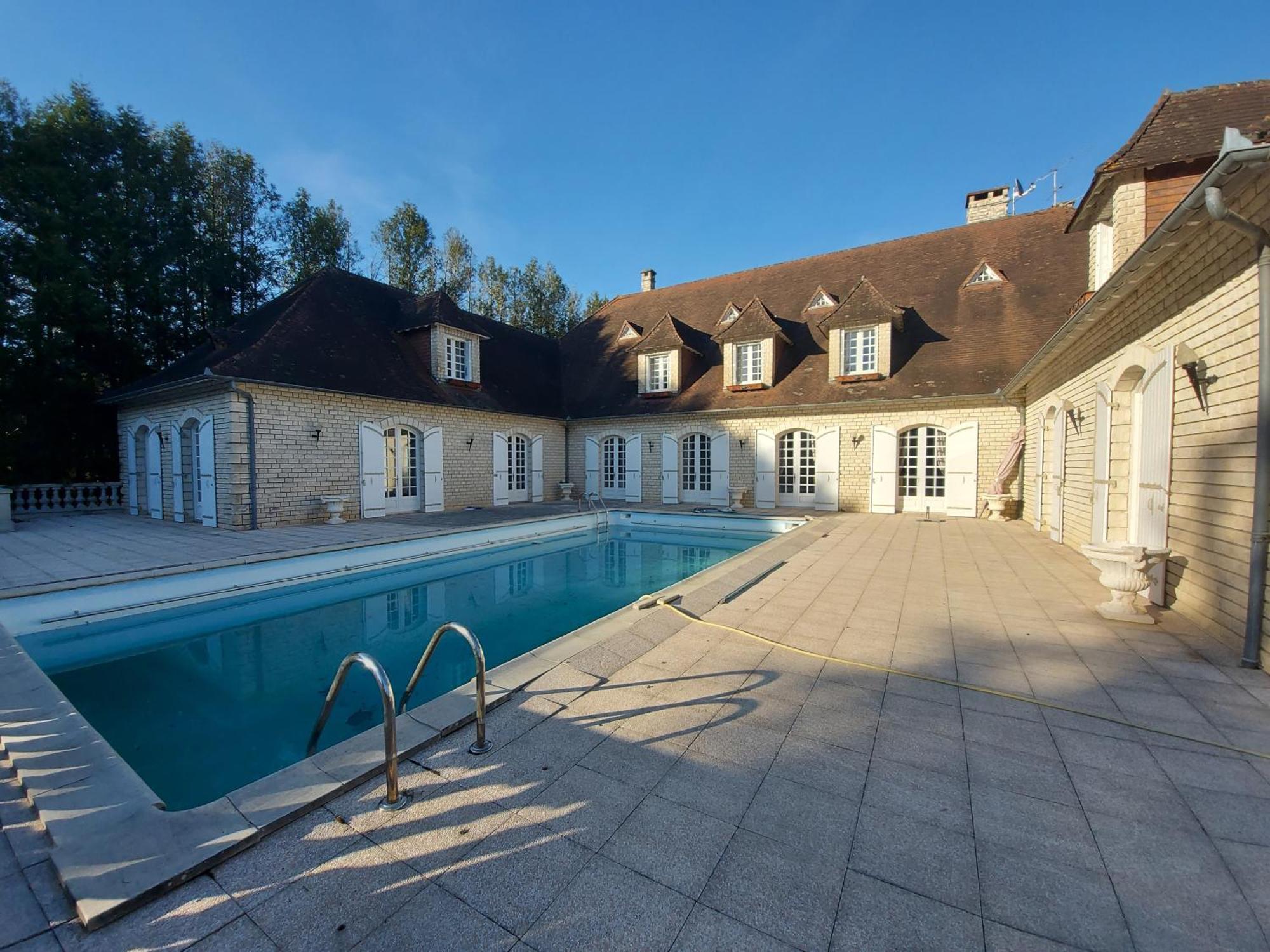 Le Belvedere Thiviers Bagian luar foto